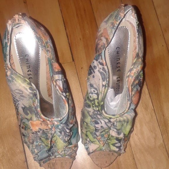 Open toe heels only worn once - Picture 3 of 4